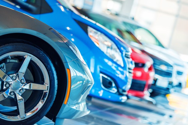 La venta de vehículos correspondientes a septiembre registró una baja al colocar 116 mil 356 unidades en el mercado interno Foto: Freepik.