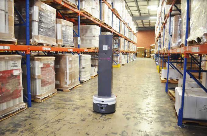 Sanitización de almacenes: 3 soluciones robóticas