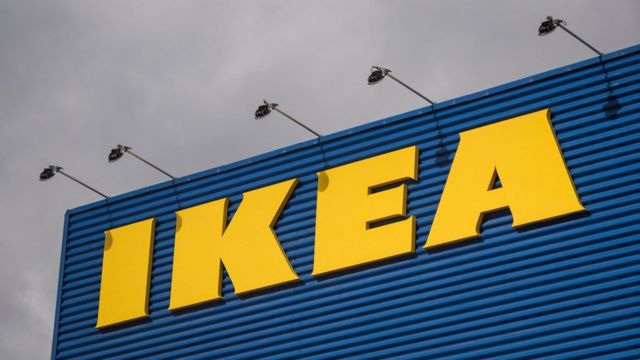 Entrada de tienda IKEA México
