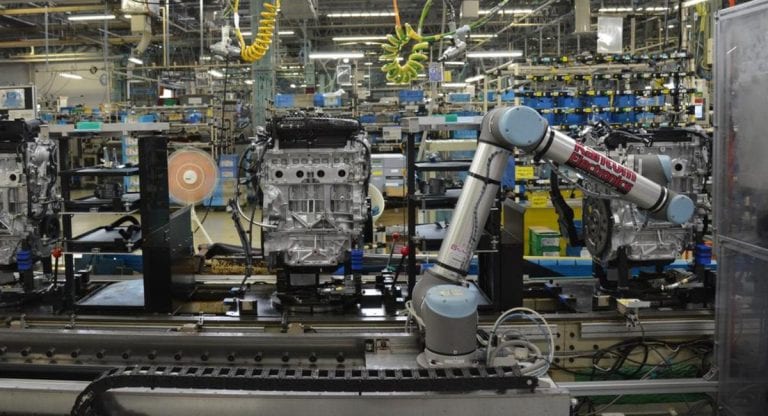 6 ejemplos para la implementación de robots industriales en el sector ...