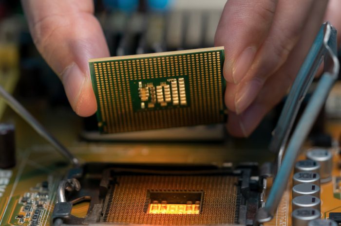 GM desarrolla sus propios chips para vehículos autónomos ante crisis de suministros