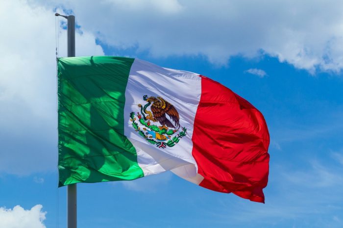 Proceso de manufactura de la Bandera Nacional Mexicana
