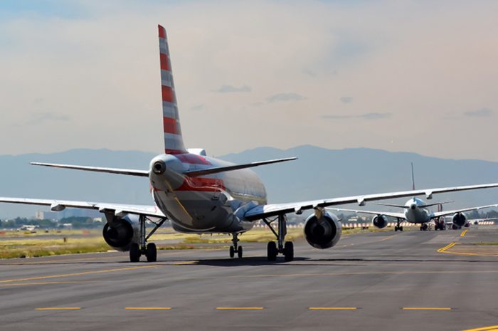 Reacciones de IATA, FDAN y DHL ante cese de operaciones de carga aérea en AICM