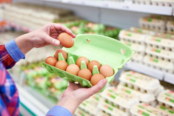 Aumenta 70% el precio del huevo en Estados Unidos; costo ya es un problema para las familias