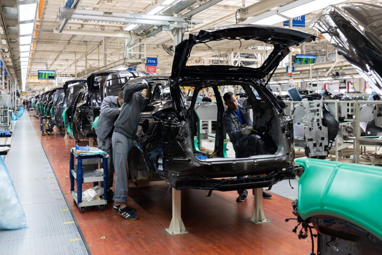 La reindustrialización de Nissan en Barcelona entra en la fase de contratación