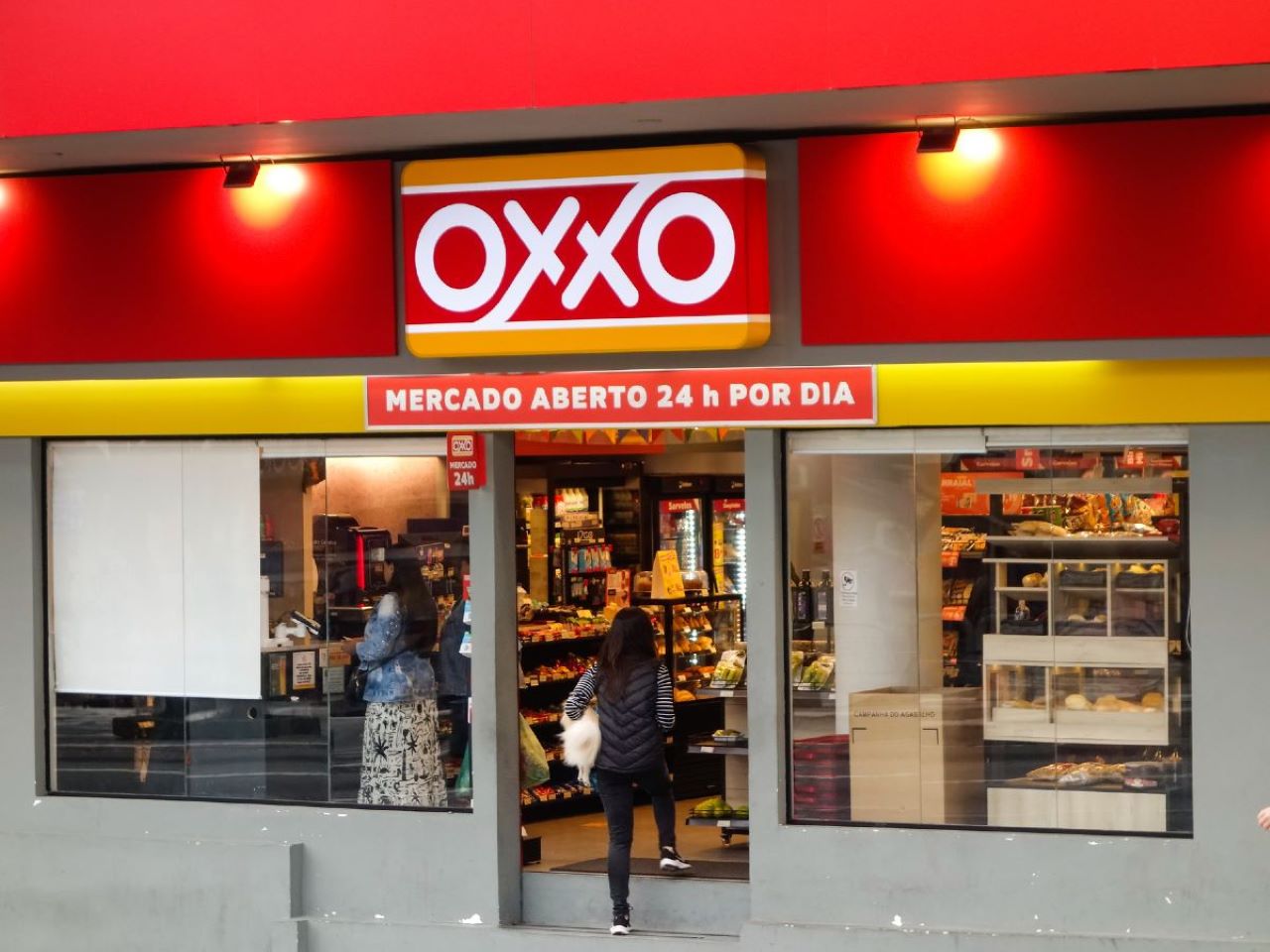 La Cadena Minorista Mexicana Oxxo Se Expande Por Brasil