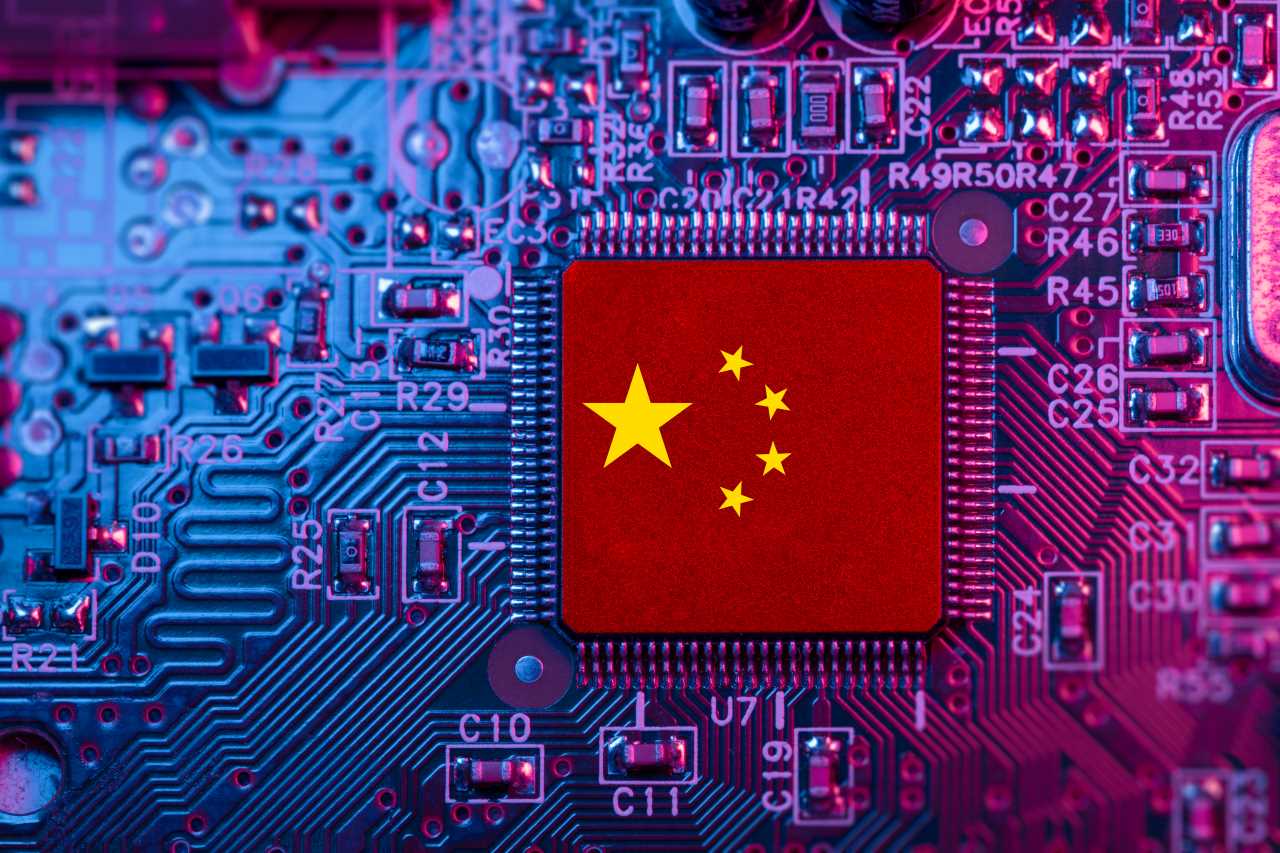 Estados Unidos restringe la venta a China de chips avanzados para  inteligencia artificial - El Periódico