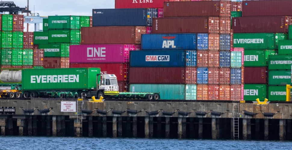 puerto-angeles-estados-unidos-contenedores